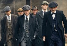 Mario Casas isi prezinta noul film cu un aspect „Peaky Blinders”.